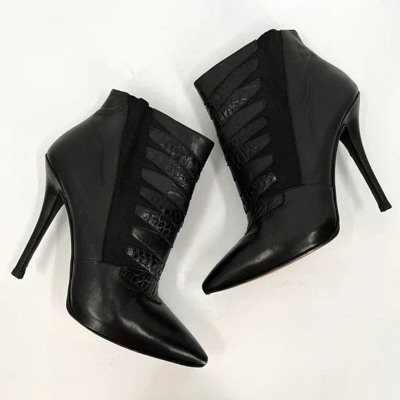 BRIAN ATWOOD Shoes Womens 8 Black Duris Heeled Leather Ankle Bootie Embossed